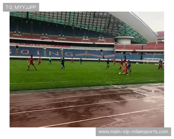 成都蓉城拜合拉木禁区前沿拉弓,爆射直窜网底